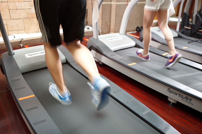 Tayih Landis Hotel Tainan Exterior foto Runners on treadmills