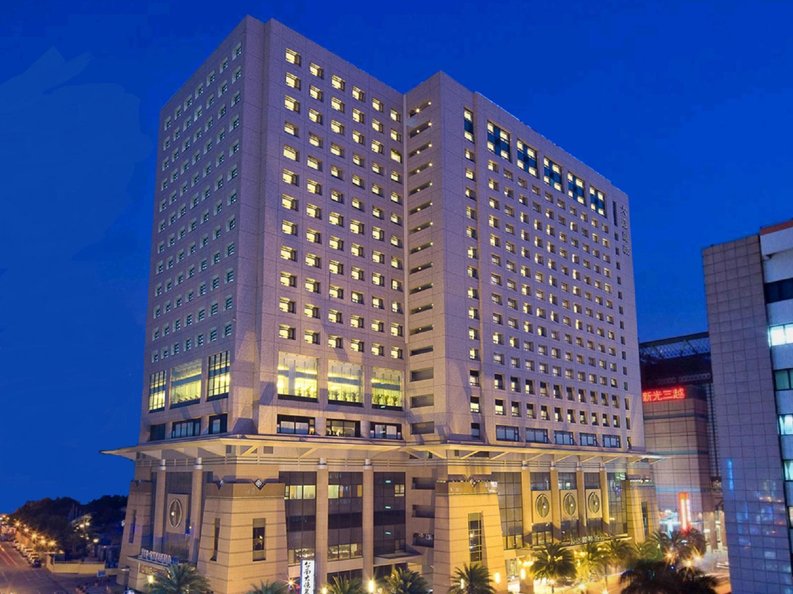 Tayih Landis Hotel Tainan Exterior foto The InterContinental Hotel